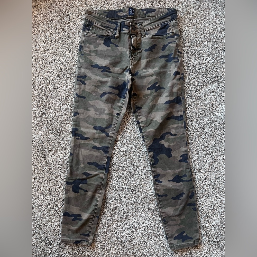 GAP Camouflage Leggings